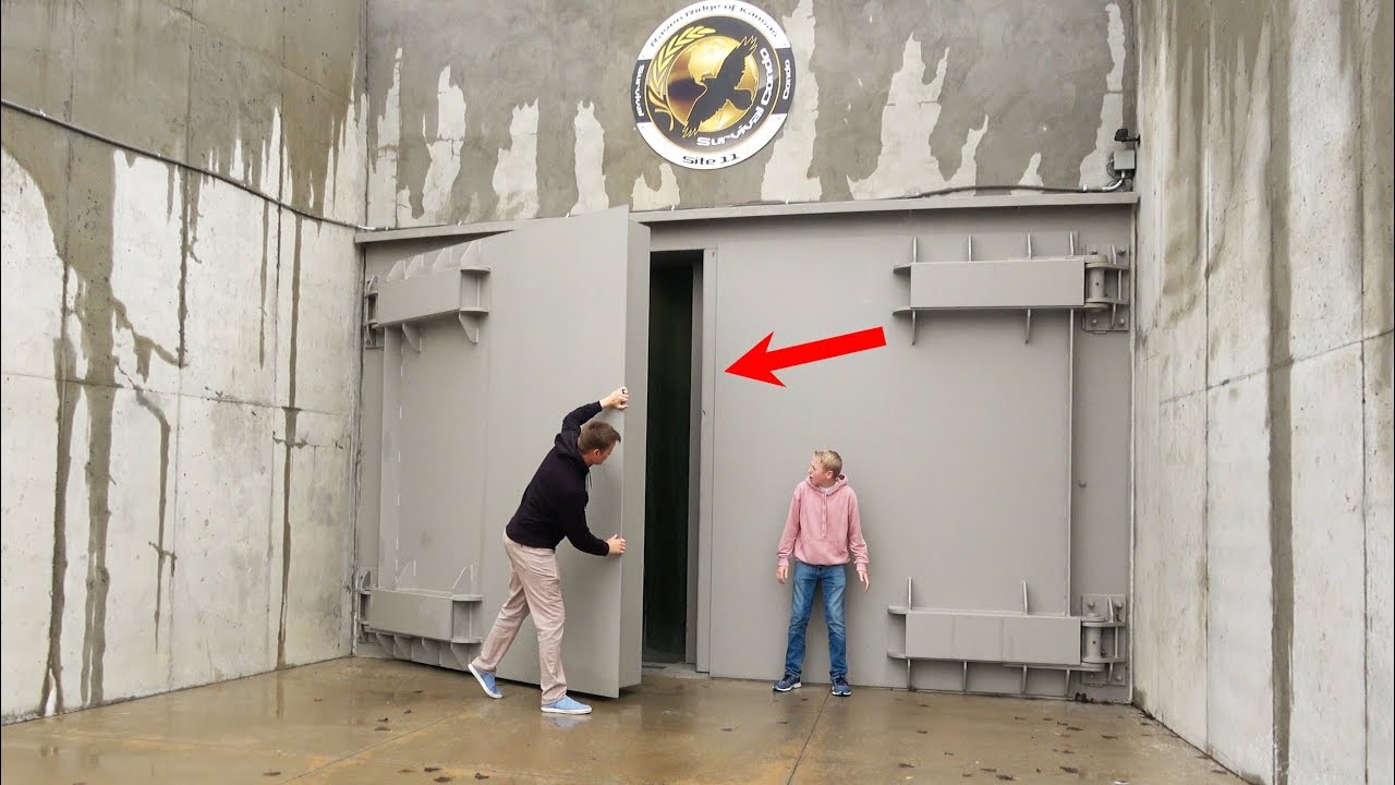 What's inside a Luxury Doomsday Bunker?