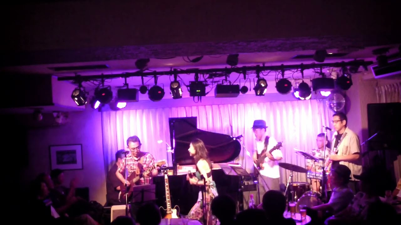M.O.M. (Music Of Multi Generation ) Live at The Drum 1st Set.