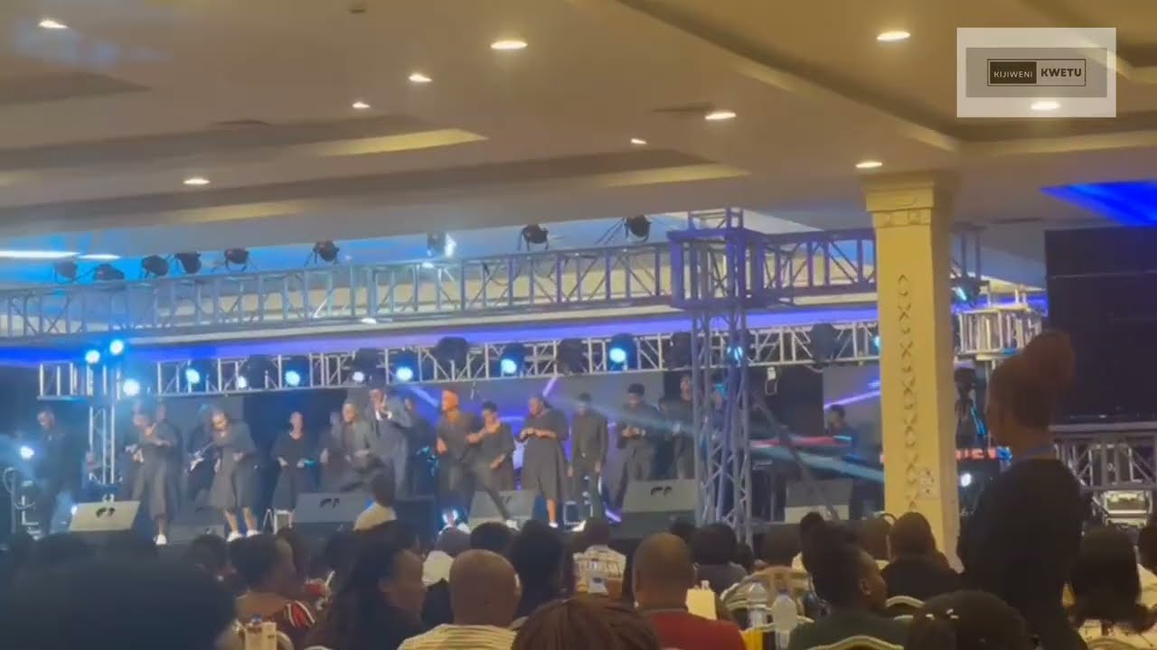Sinachi Live At Festival Of Praise , DIAMOND JUBILEE HALL,Dar-es-salaam,Tanzania.Sun,16/10/2022.
