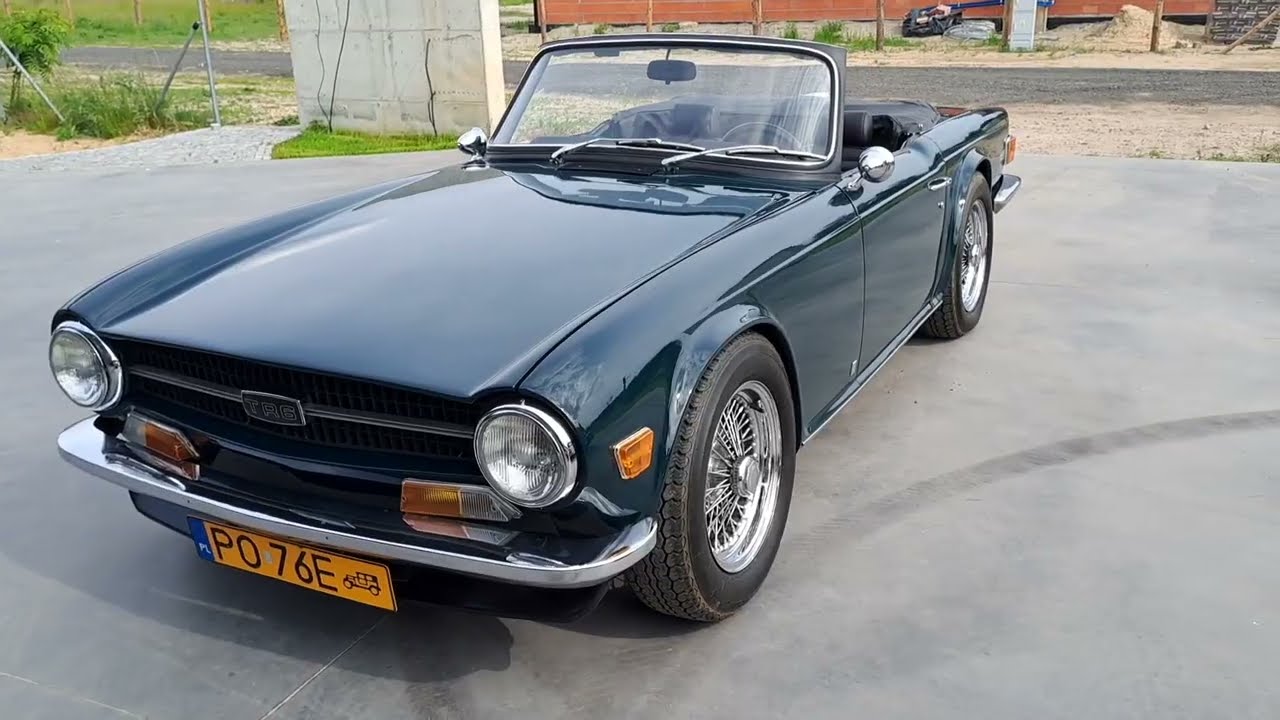 Triumph TR6 - 1974 - Benzin.fr
