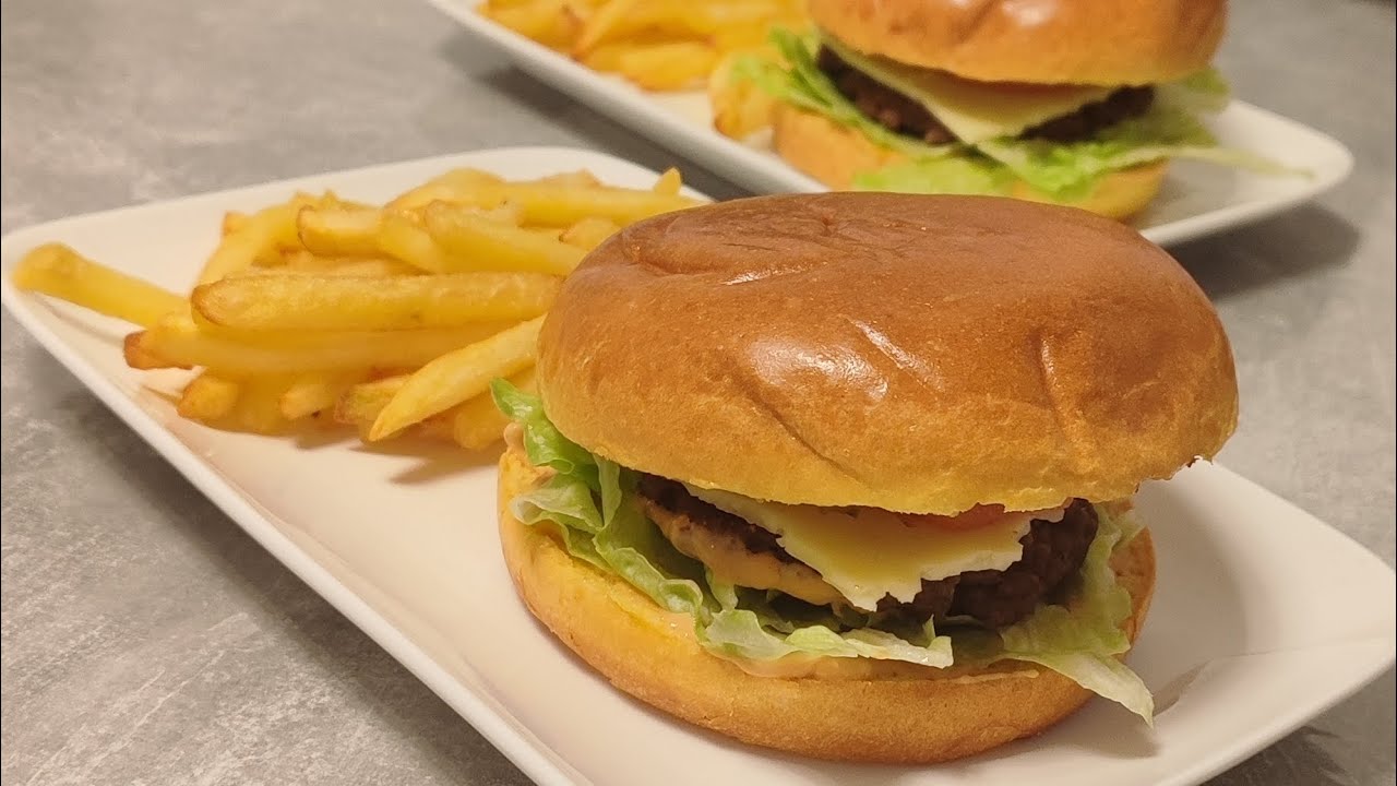 Tost Makinesinde Hamburger Köftesi(kanalıma abone olabilirsiniz sevinirim 🥰)