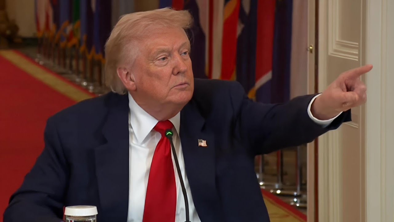 TRUMP AMTUSI MWANDISHI BAADA YA KUULIZA SWALI KUHUSU URUSI KUISAIDIA IRAN KWENYE VITA 