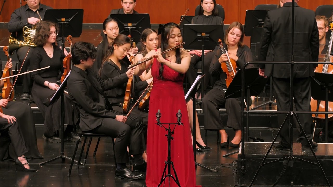 W.A.Mozart : Flute Concerto No.1 in G-Major, KV313 (Heewon Han)