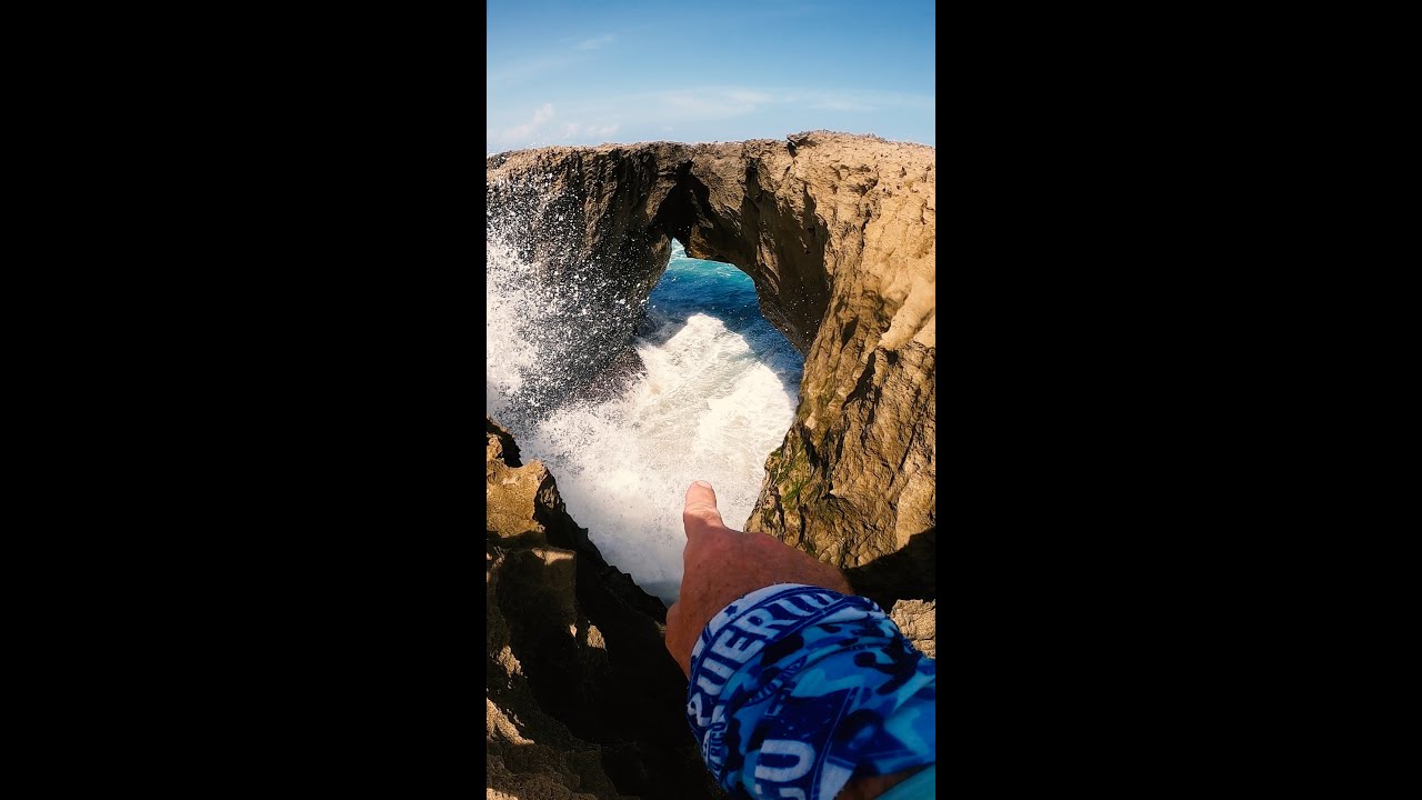 GIGANTE POZO 😱 A LA ORILLA MAR 🌊🇵🇷 Grita 📣 Jacinto.. Traeme la Vaca.. y veras lo que Pasa !