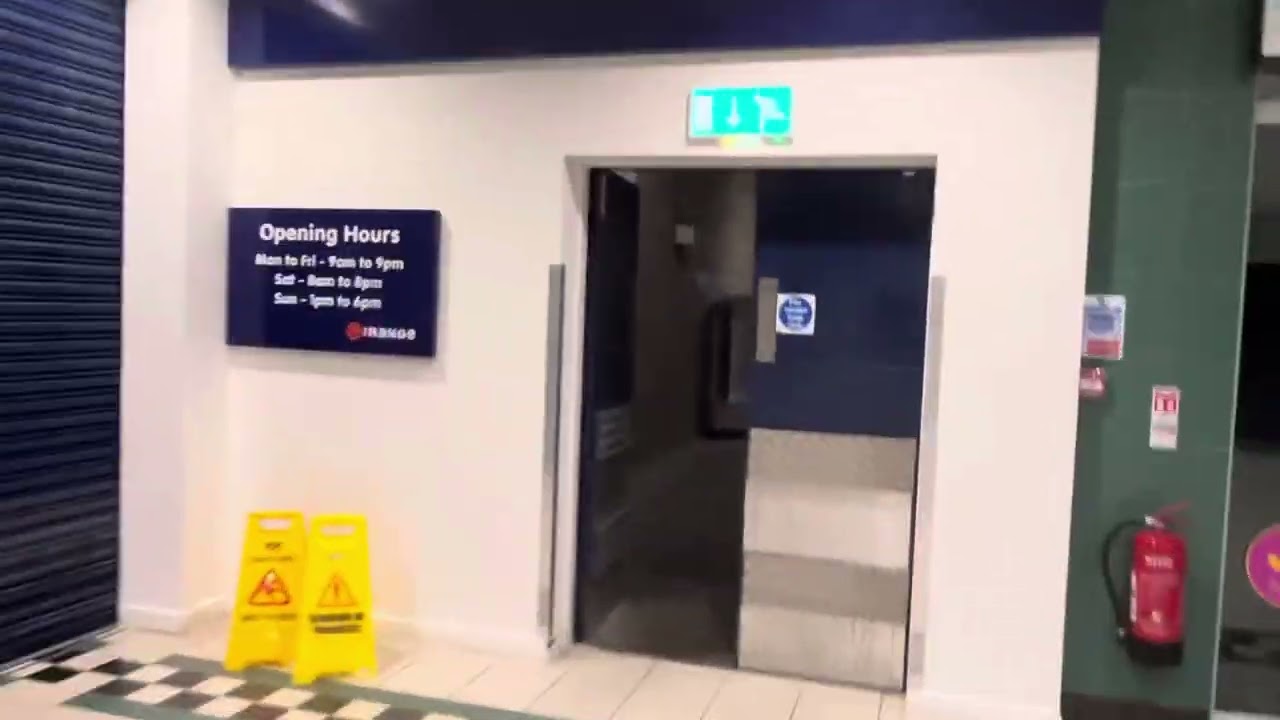 Connswater Shopping Centre - FINAL WALKTHROUGH (around 10 minutes before closure)