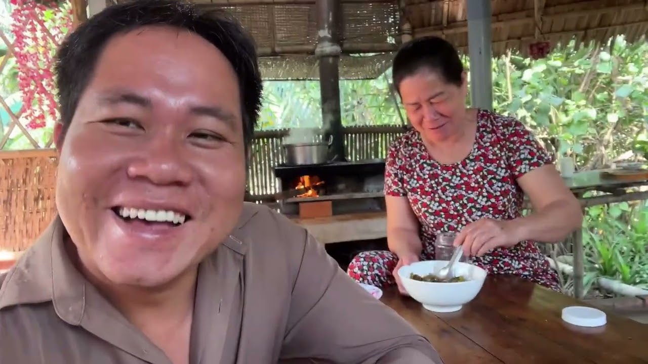 Gần Tết rồi mà Phương gặp chuyện này… cười ra nước mắt