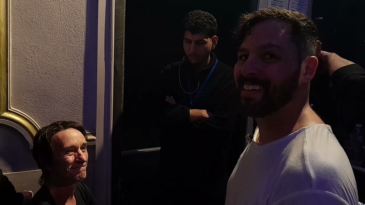 Ben Weinman talking to a disabled old school Dillinger fan in a wheelchair after Melb show. 13/08/25