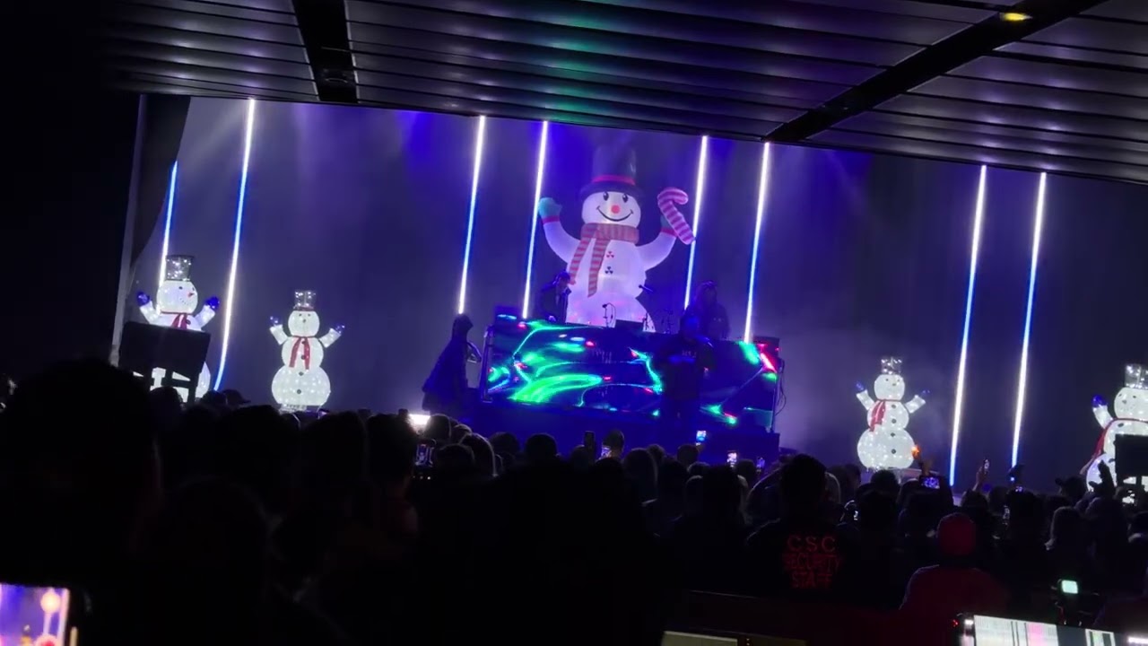 Atmosphere - God's Bathroom Floor Live @ The Novo
