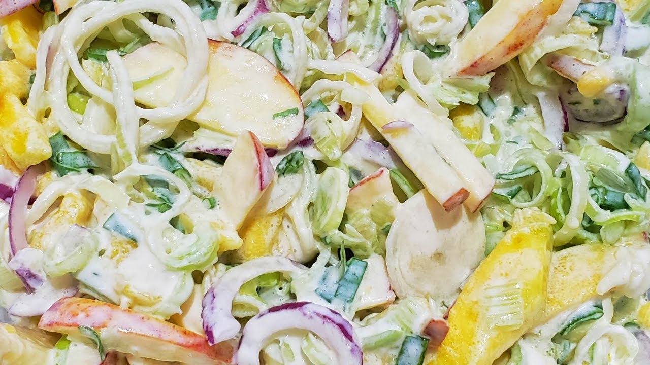 ESSA SALADA TROPICAL DE ALHO PORÓ ALÉM DE SER MUITO REFRESCANTE, É FÁCIL E BEM DELICIOSA.