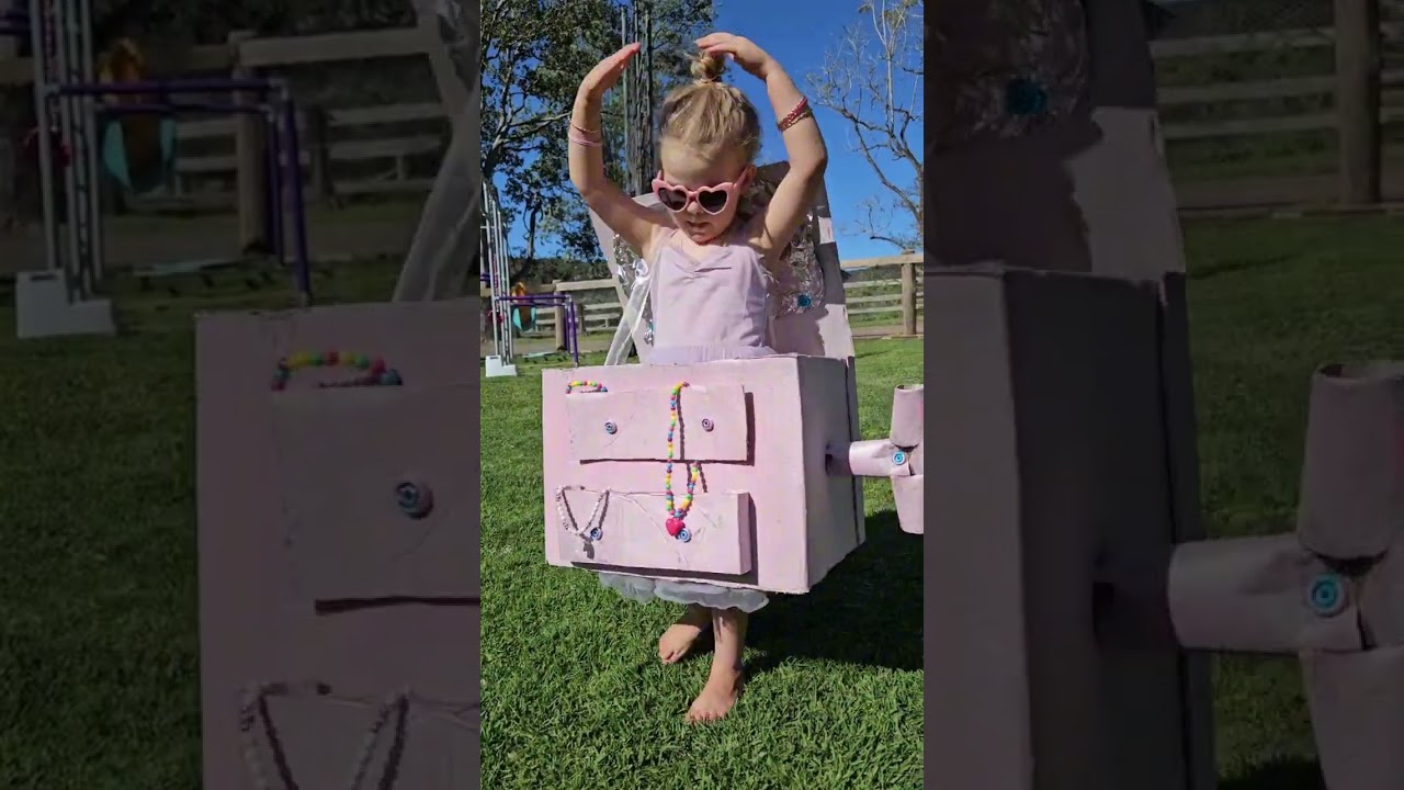 DIY Music Box Costume 🎶 #cardboardcrafts #halloweencostume #halloween