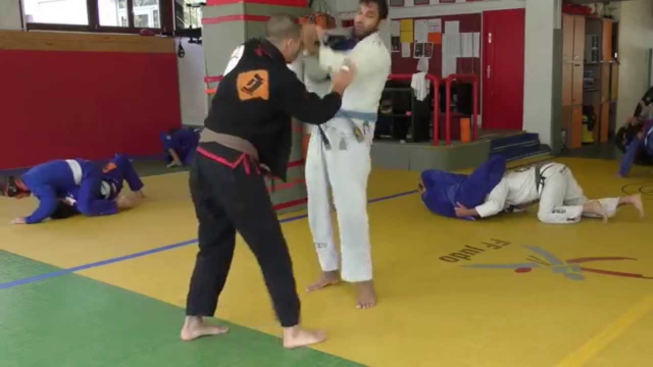 Icon Family on the Mat, Geneva 2015