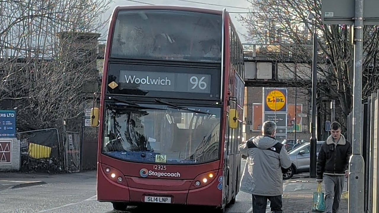 Stagecoach London 12325 (SL14 LNP) *ADL Enviro400H* on route 96 to Woolwich 17/1/26