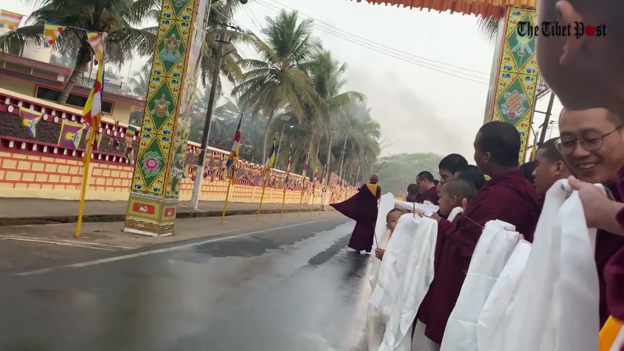 སྤྱི་ནོར་༧གོང་ས་སྐྱབས་མགོན་ཆེན་པོ་མཆོག་འབྲས་སྤུངས་ནས་ལྡི་ལིར་ཆིབས་ཐོན་མཛད་སོང་།