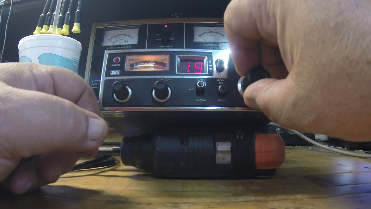 Realistic TRC-422A 40 Channel CB Repair Peak and Review