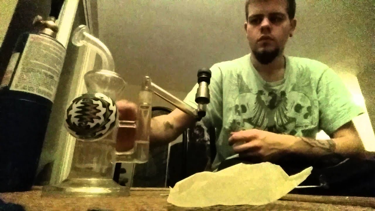 Recycler rig with 14mm drop and titanium nail dab