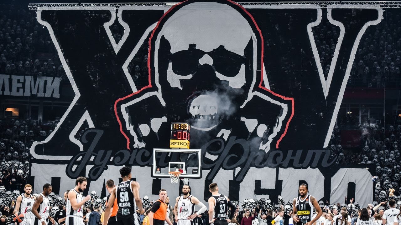 Grobari Navijanje na Partizan - Virtus 28.12.2023. | Igračke na teren, koreografija | @euroleague