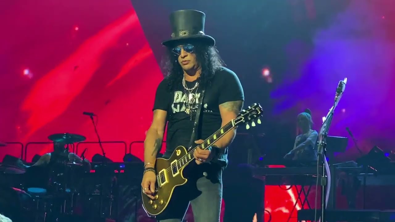 V#308 GUNS N' ROSES - Estranged | Live concert at Climate Pledge Arena Seattle, WA - 2023