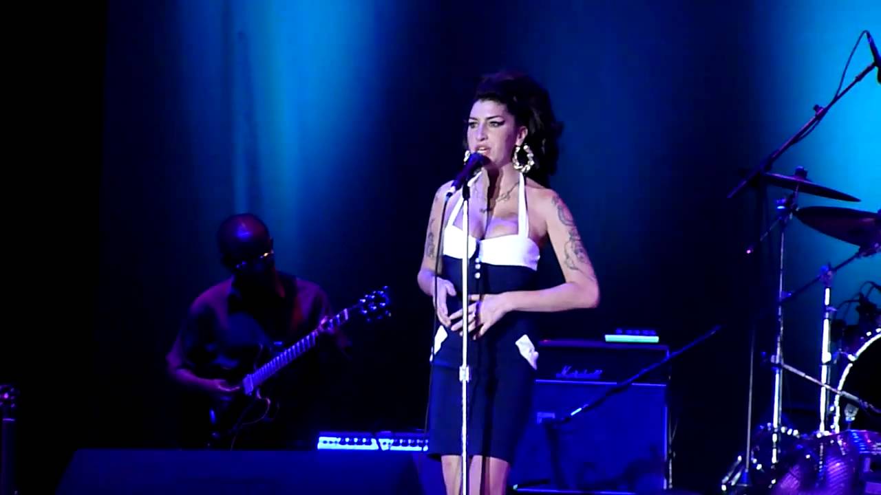 Amy Winehouse - "Boulevard of Broken Dreams" (cover) HD @ Arena Anhembi, São Paulo, Brazil