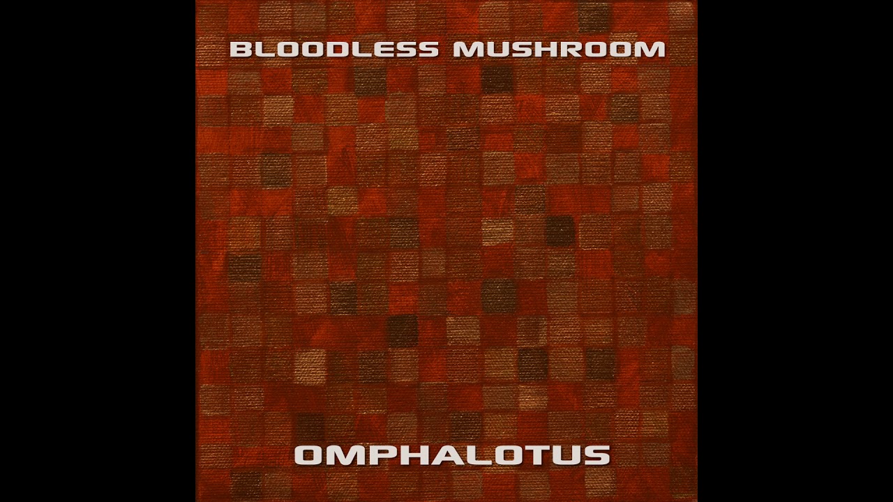 Bloodless Mushroom - Omphalotus - 01 - Brompe