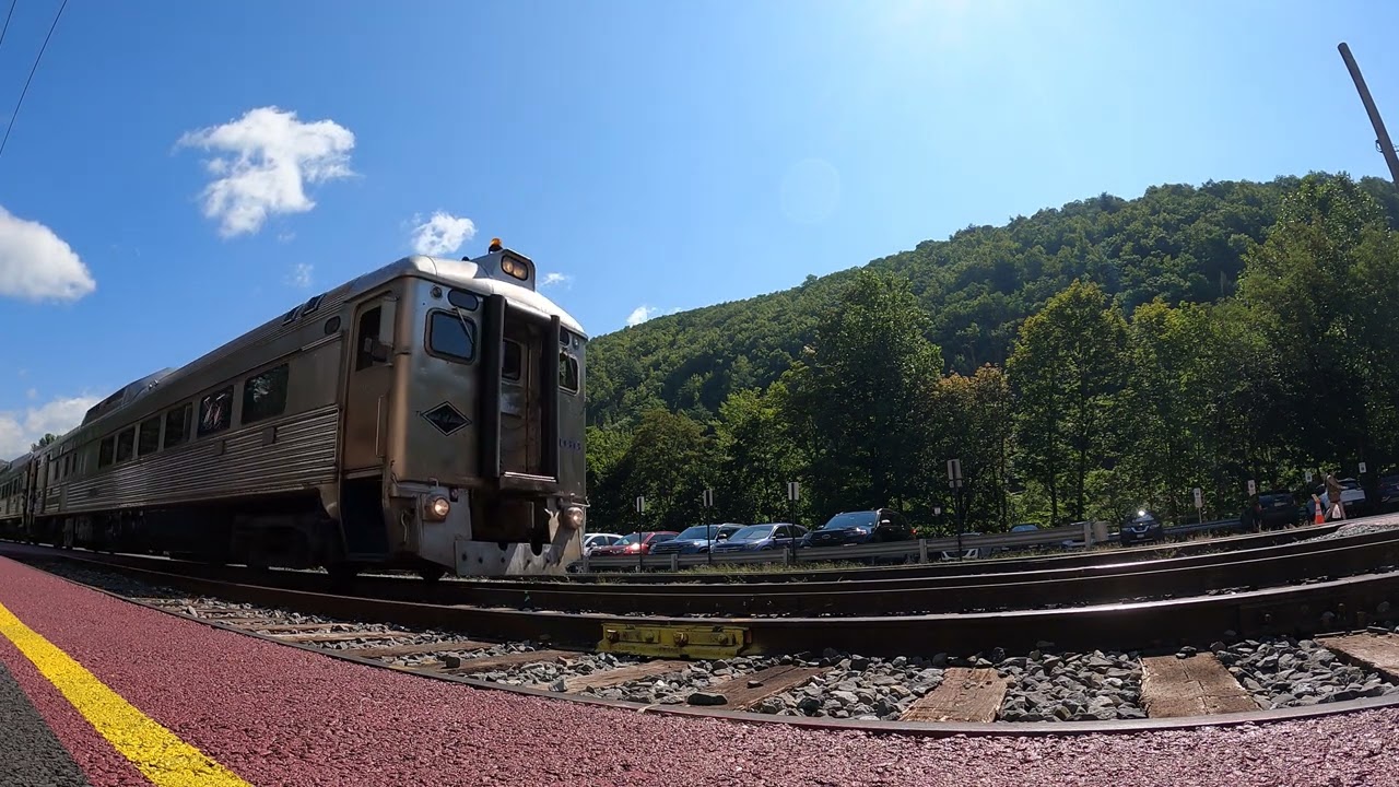 RBMN 9166 To A Stop In Jim Thorpe.