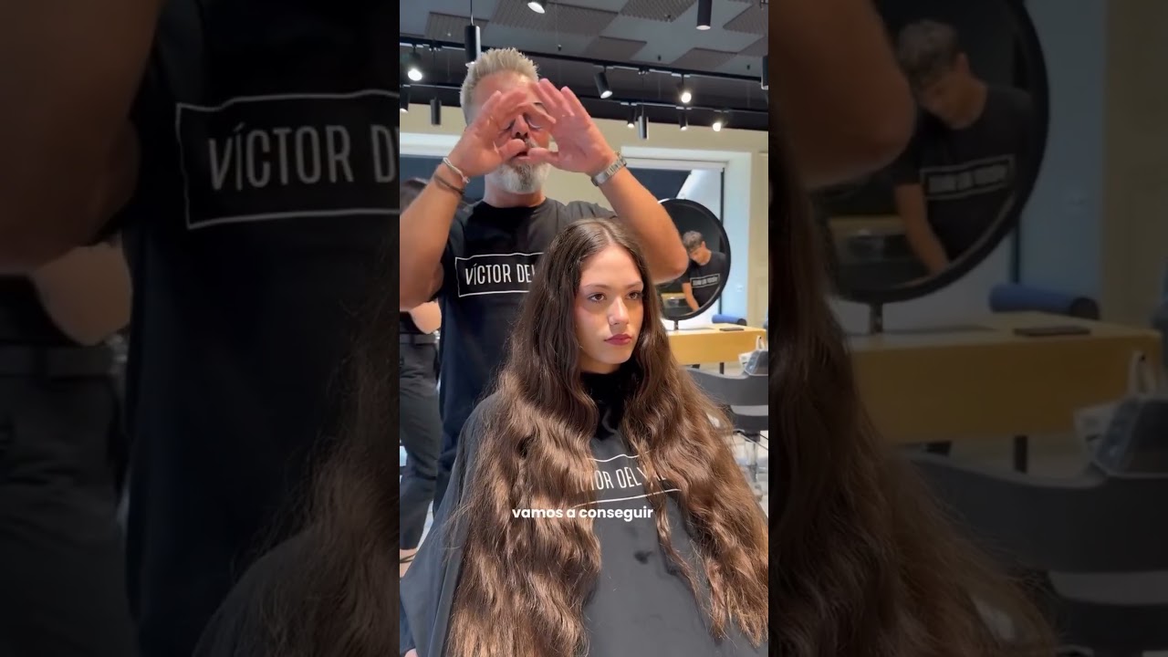 corte mariposa 🦋 para dar movimiento al cabello😍#peinado #peluquera #estilista #balayage #peluqueria