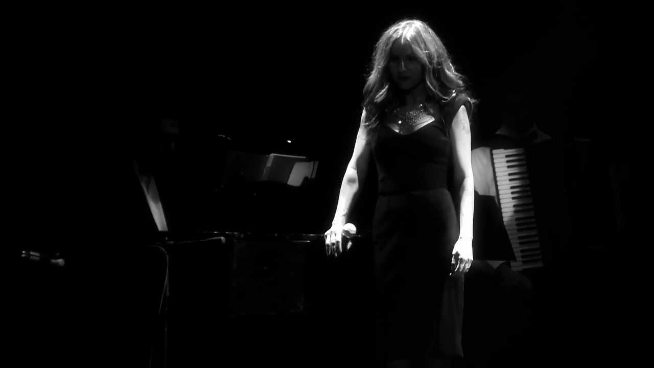 Evridiki - Mama Gernao @ Gialino Mousiko Theatro