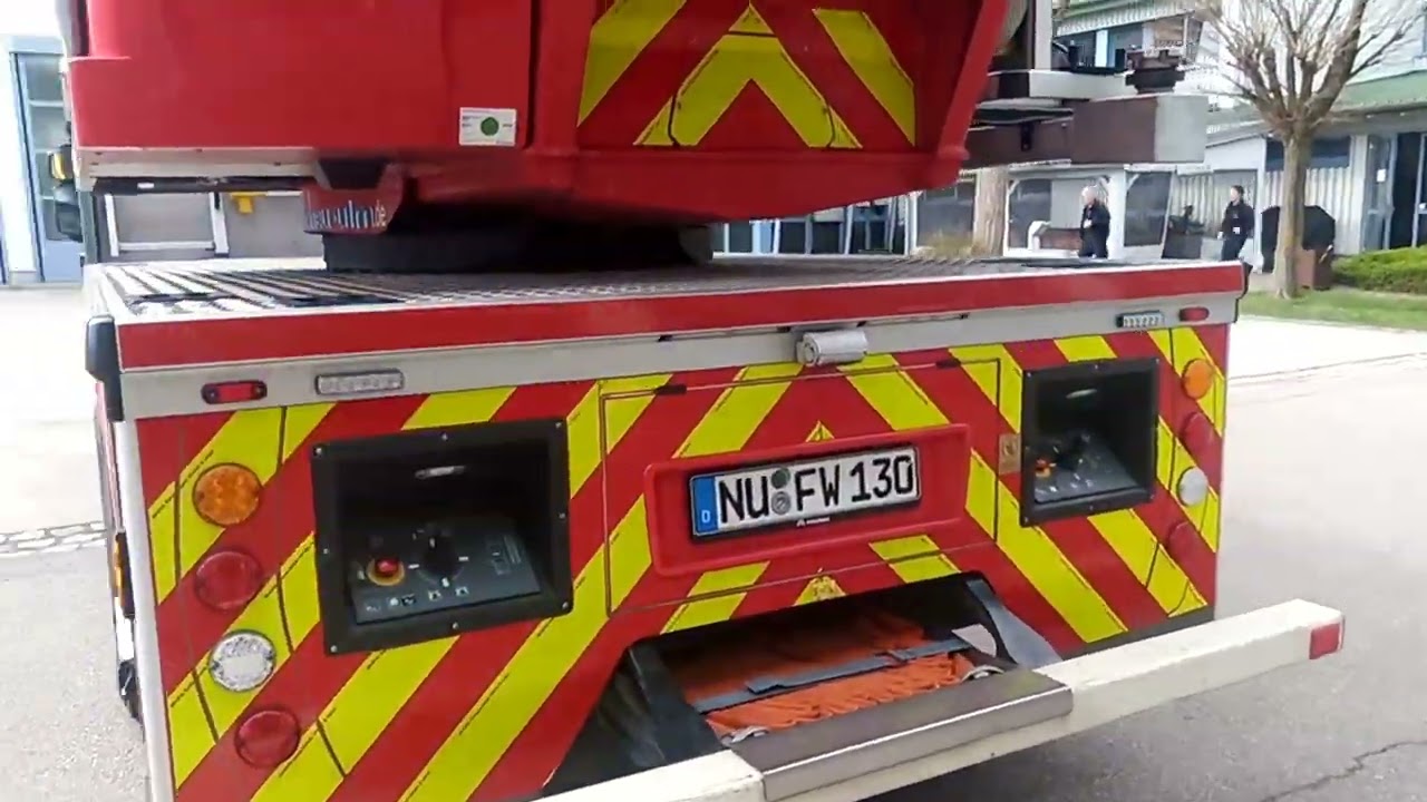 Fotoshooting bei der Feuerwehr Neu Ulm mit allen Fahrzeugen