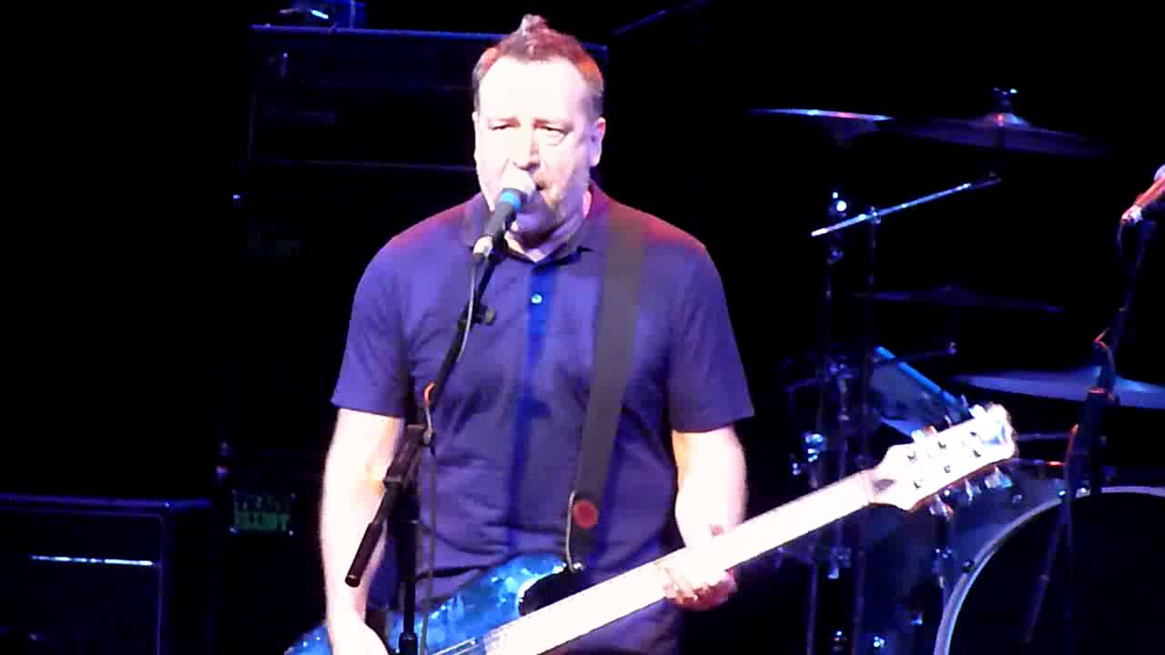 Peter Hook and The Light 'Dreams Never End' HD @ Buxton, Opera House, 25.02.2012