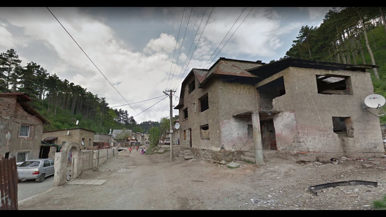 Družstevná pri Hornáde - Gipsy settlement / Družstevná pri Hornáde - Rómska osada
