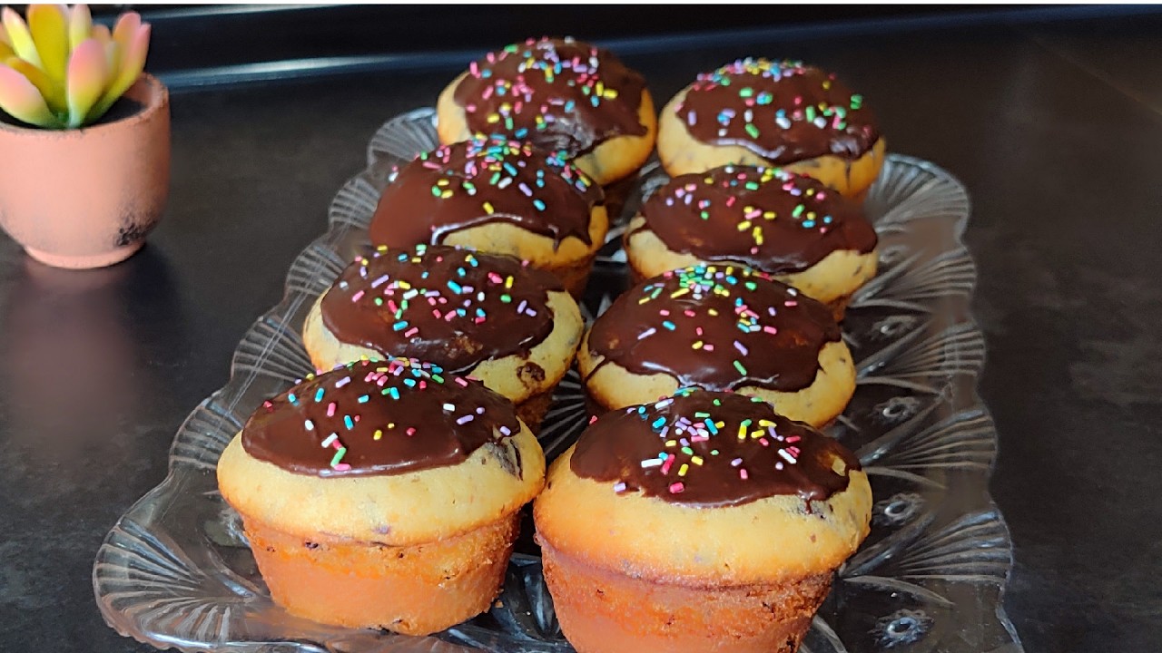 Muffini sa čokoladom-Čokoladni mafini - Recept za mafine - Brz i jednostavan recept za mafine