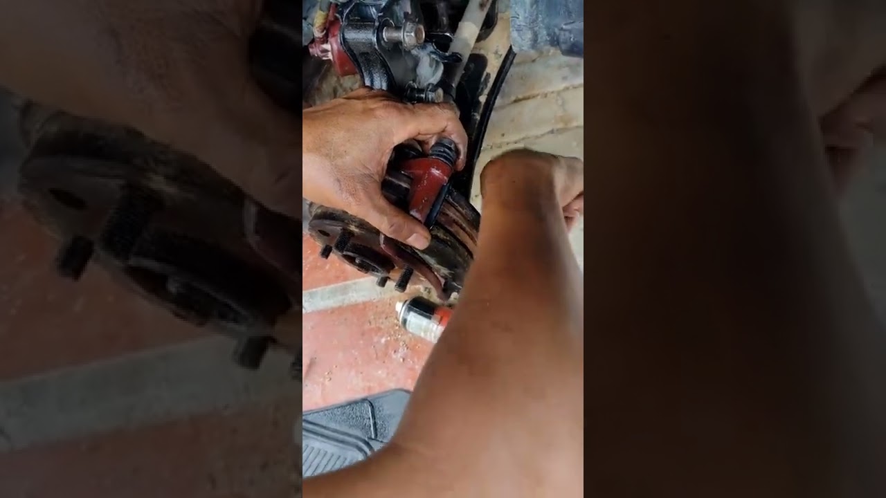 como cambiar rodamiento delantero de Chevrolet sail 2015 sin herramientas hazlo en casa
