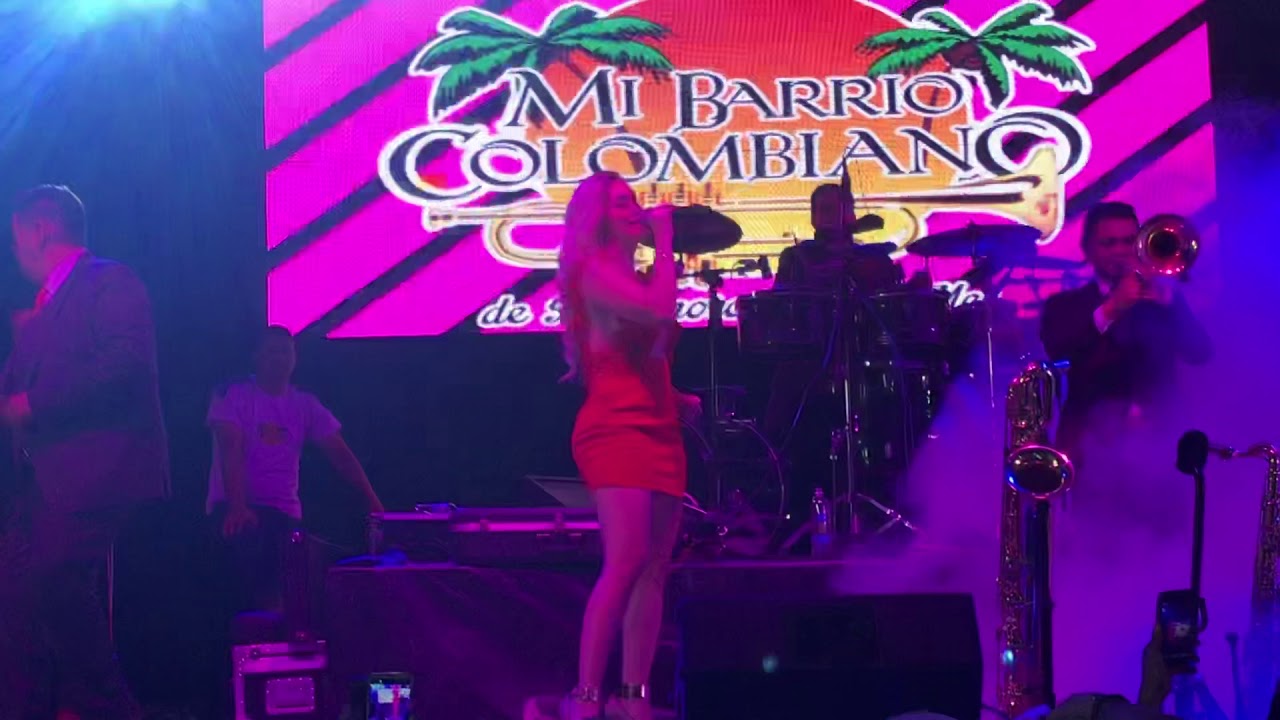 Mi Barrio Colombiano - Nunca es suficiente Alicia Sifuentes en Grito san Pedro coahuila