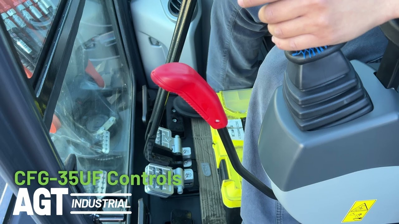 How to drive a CFG-35UF Mini Excavator
