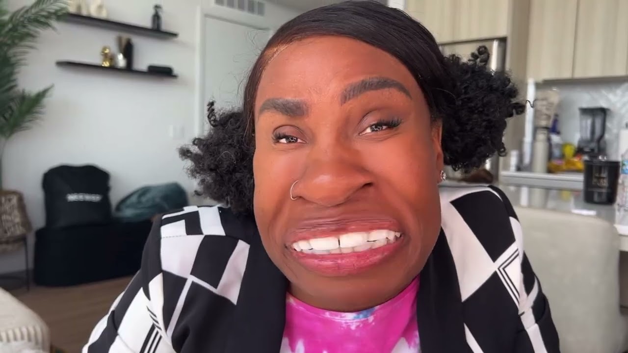 Mama Needs My Professional Help! : Coco Just Being Coco S4E65