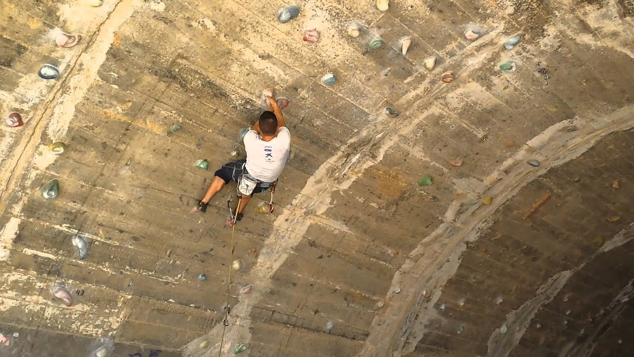 Foixarda. Una de cal y una de arena 6a (M). Patrick