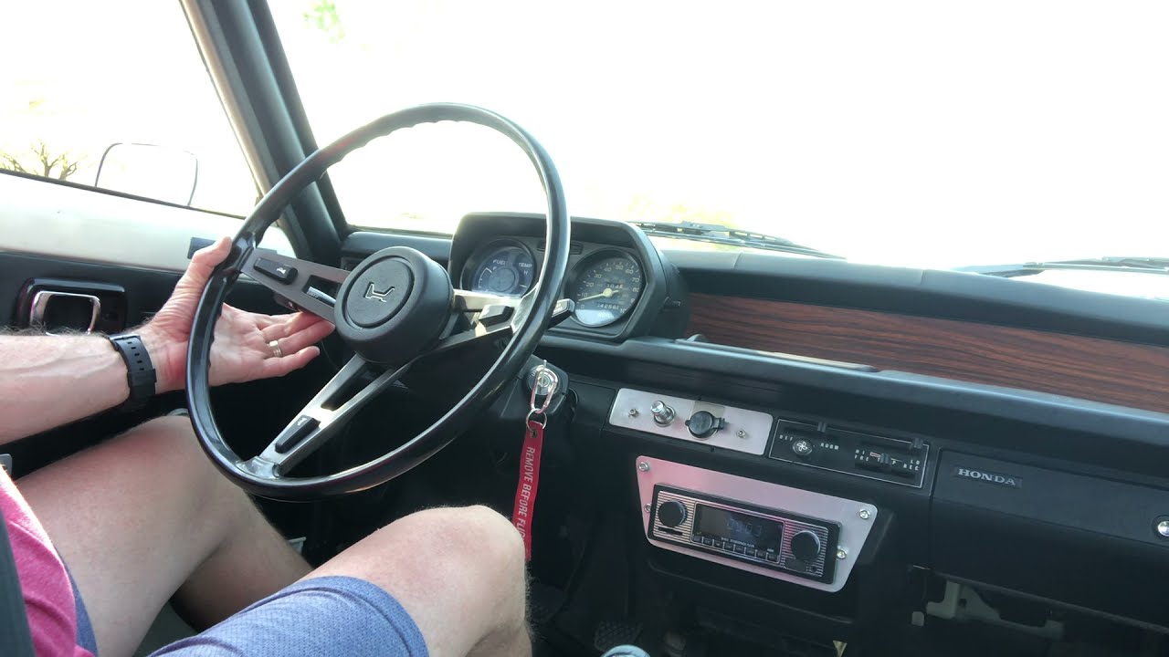 1979 Honda Civic sedan driving video (1)