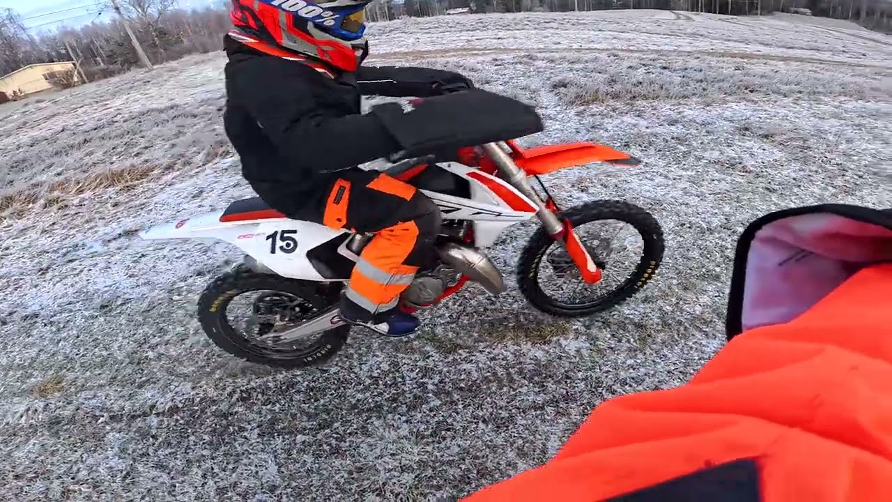 Lenni the Racer... Joulupäristelyt