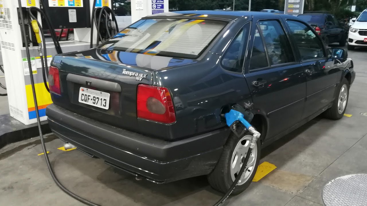 Tempra consumo médio na bomba, 30% de álcool e 70% de gasolina