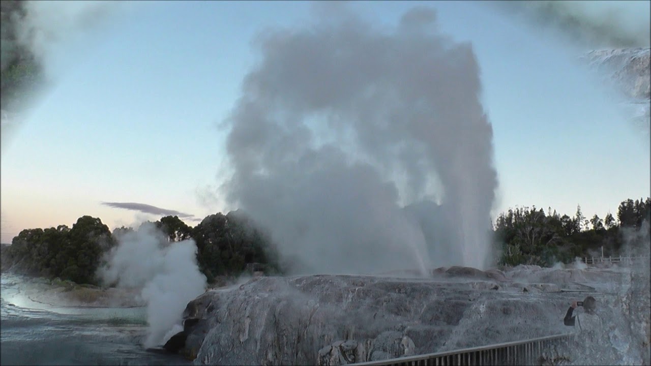 Walking around Pohutu geyser, Te Puia, Rotorua, New Zealand
