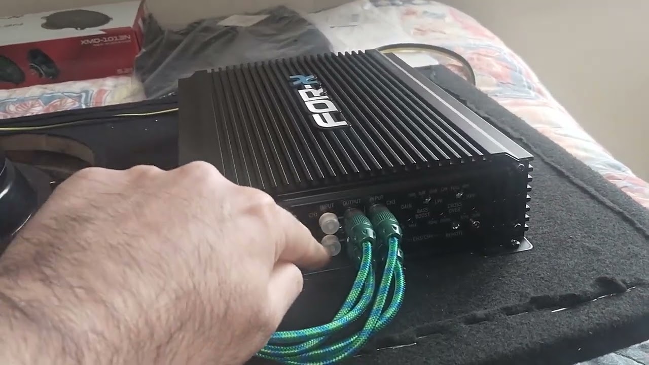 Tek RCA çıkışı olan teybe 2 amfi bağlamak(Deck veya Y Kablo olmadan)