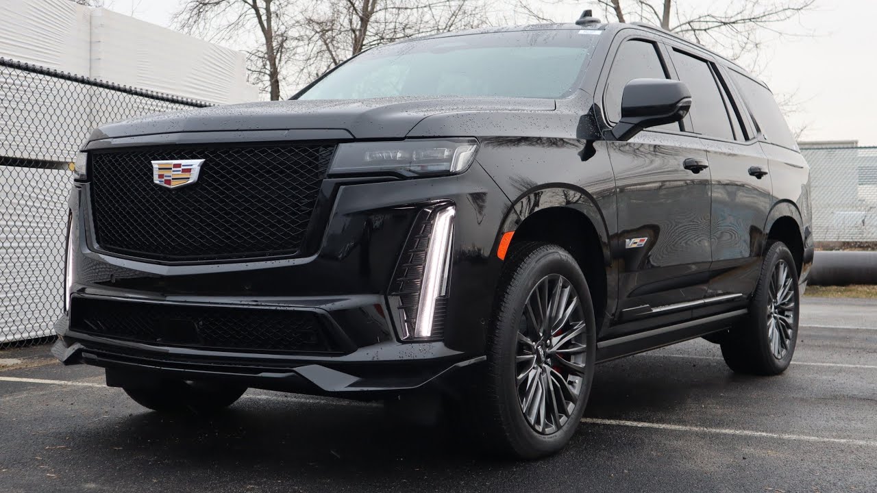 NEW 2023 Cadillac Escalade V interior quality check
