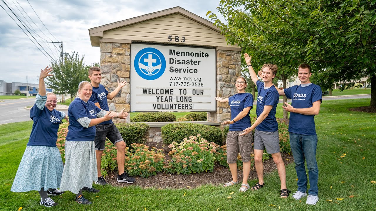 MDS's Yearlong Volunteer Program