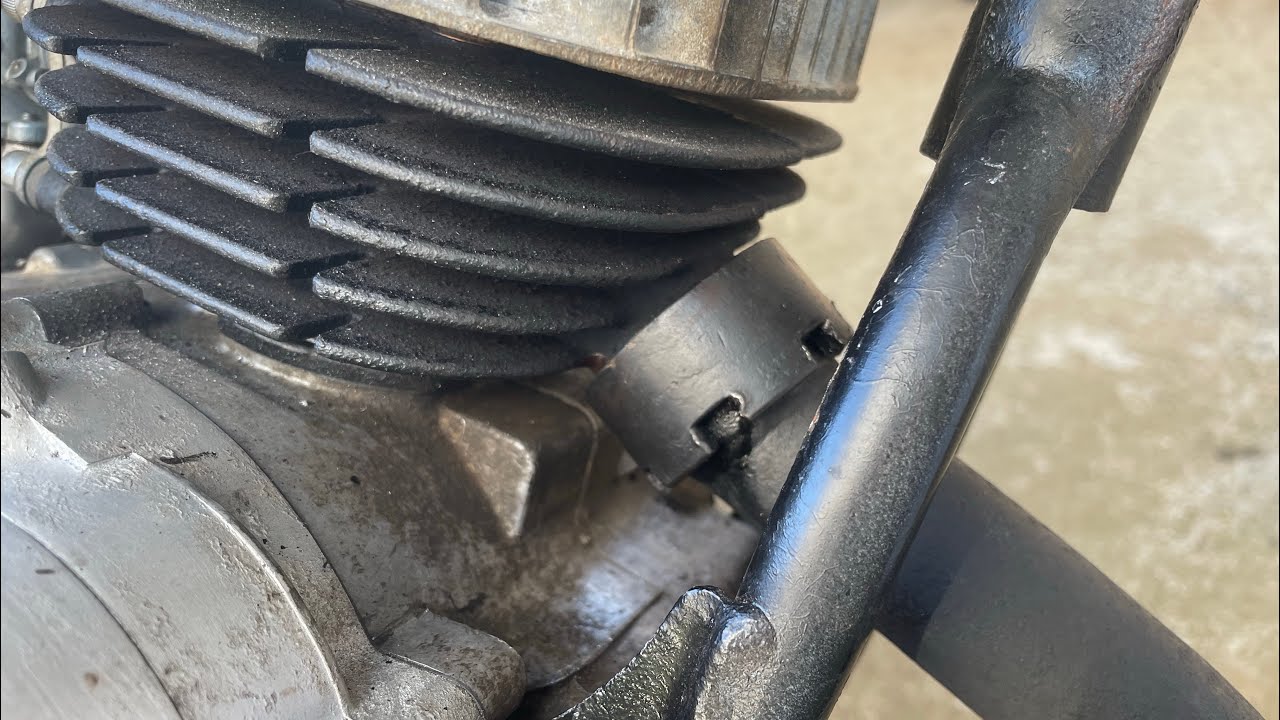 ヤマハ ミニトレール GT50 チャンバー取付け部緩みトラブル　増し締め作業 2stroke engine cycle motorcycle YAMAHA 白煙 年金受給者