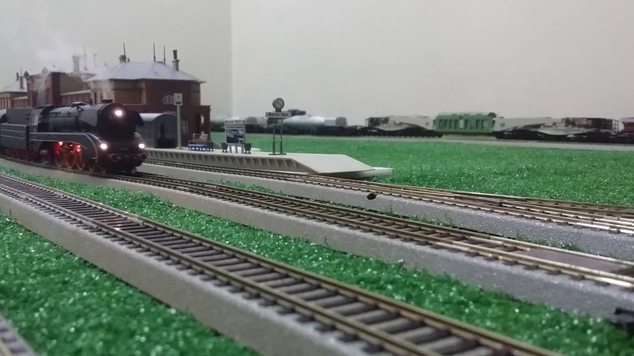 Roco DB BR10 002 Steam Locomotive ( 1/87 HO Scale ) test running2