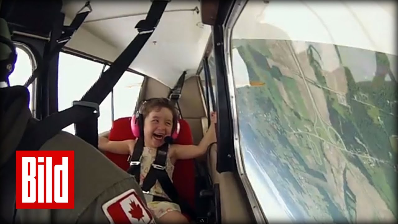 Flieger-Fun: Papa macht Loopings, Tochter  lacht sich schlapp - Soo lustig