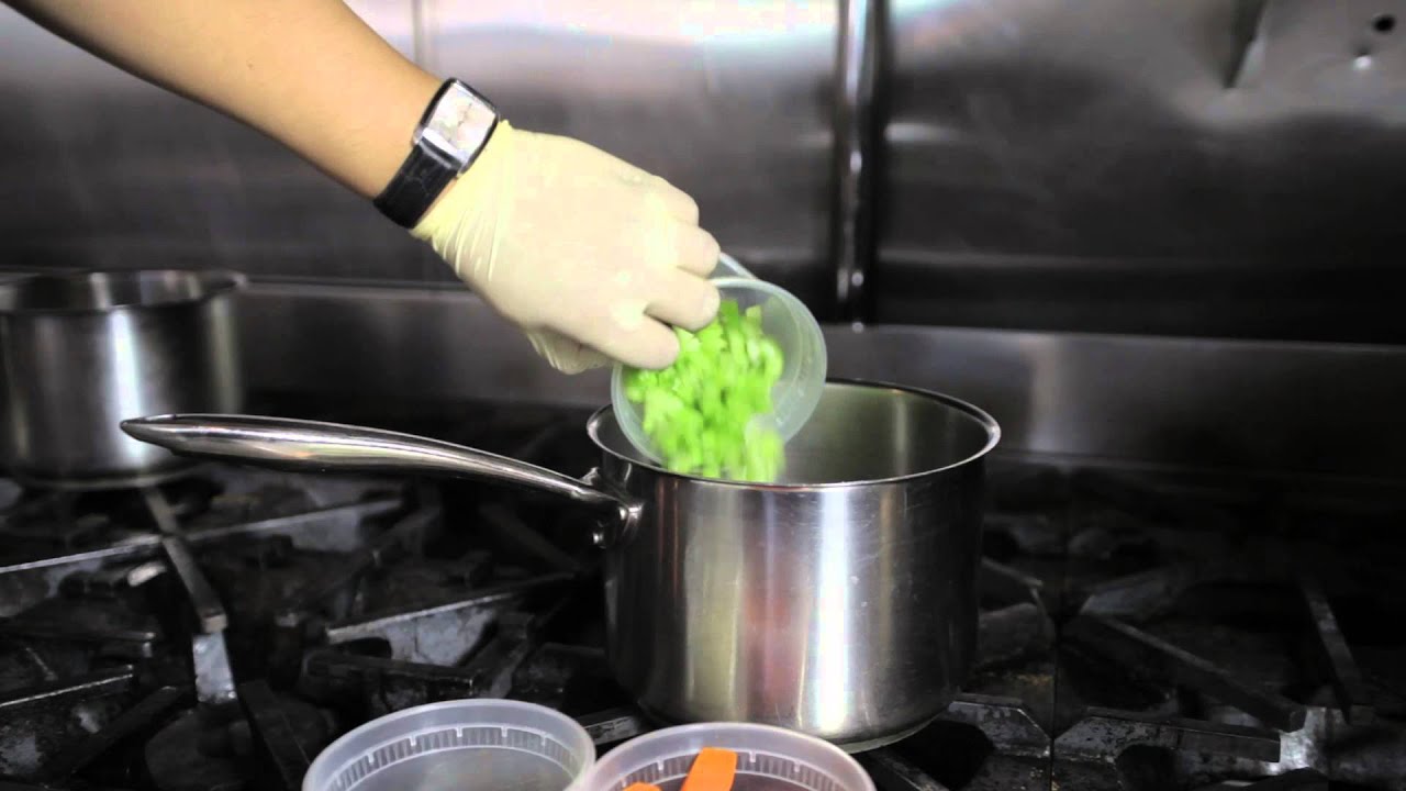 How to Make Turkey Stock From Giblets : Kitchen Basics & Easy Meals