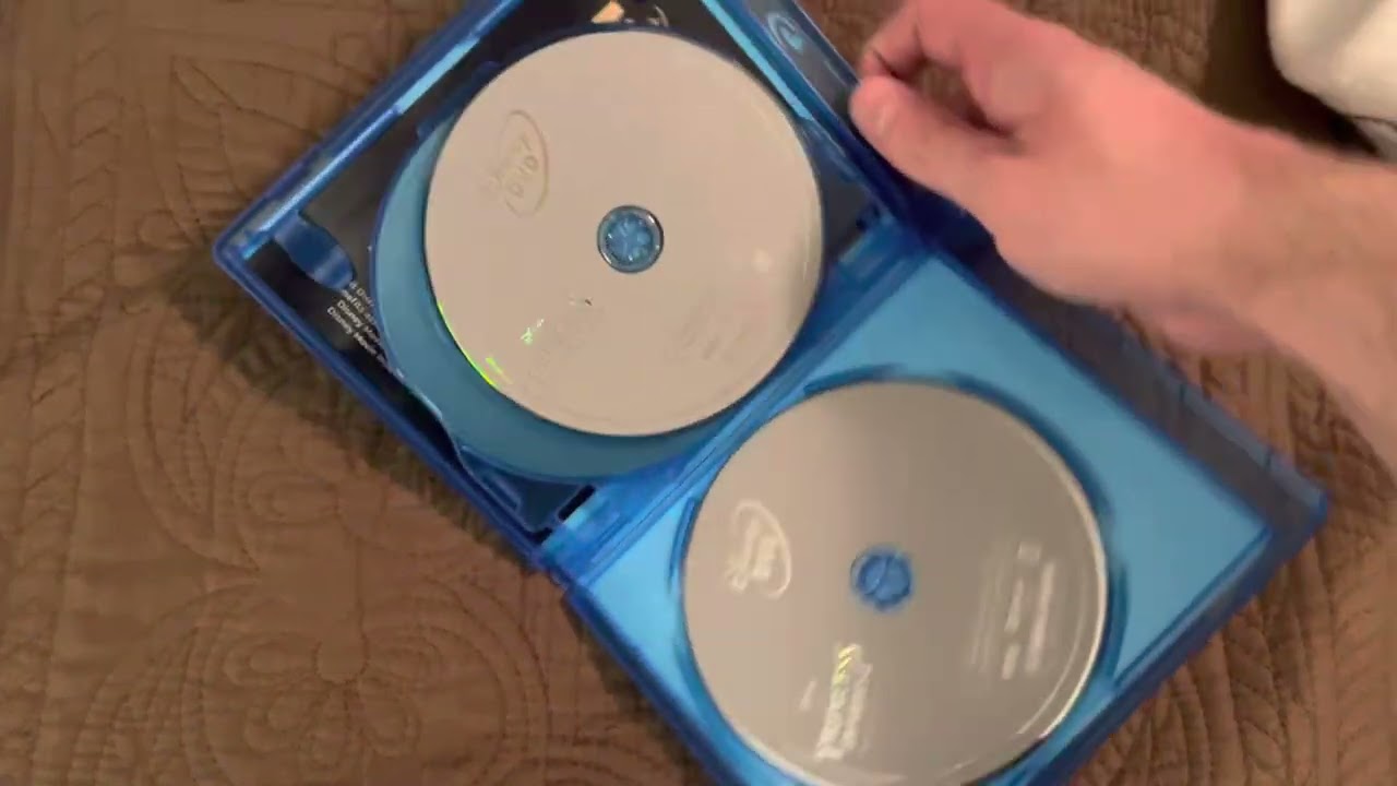 The Princess Diaries 2-Movie Collection Blu-Ray Overview