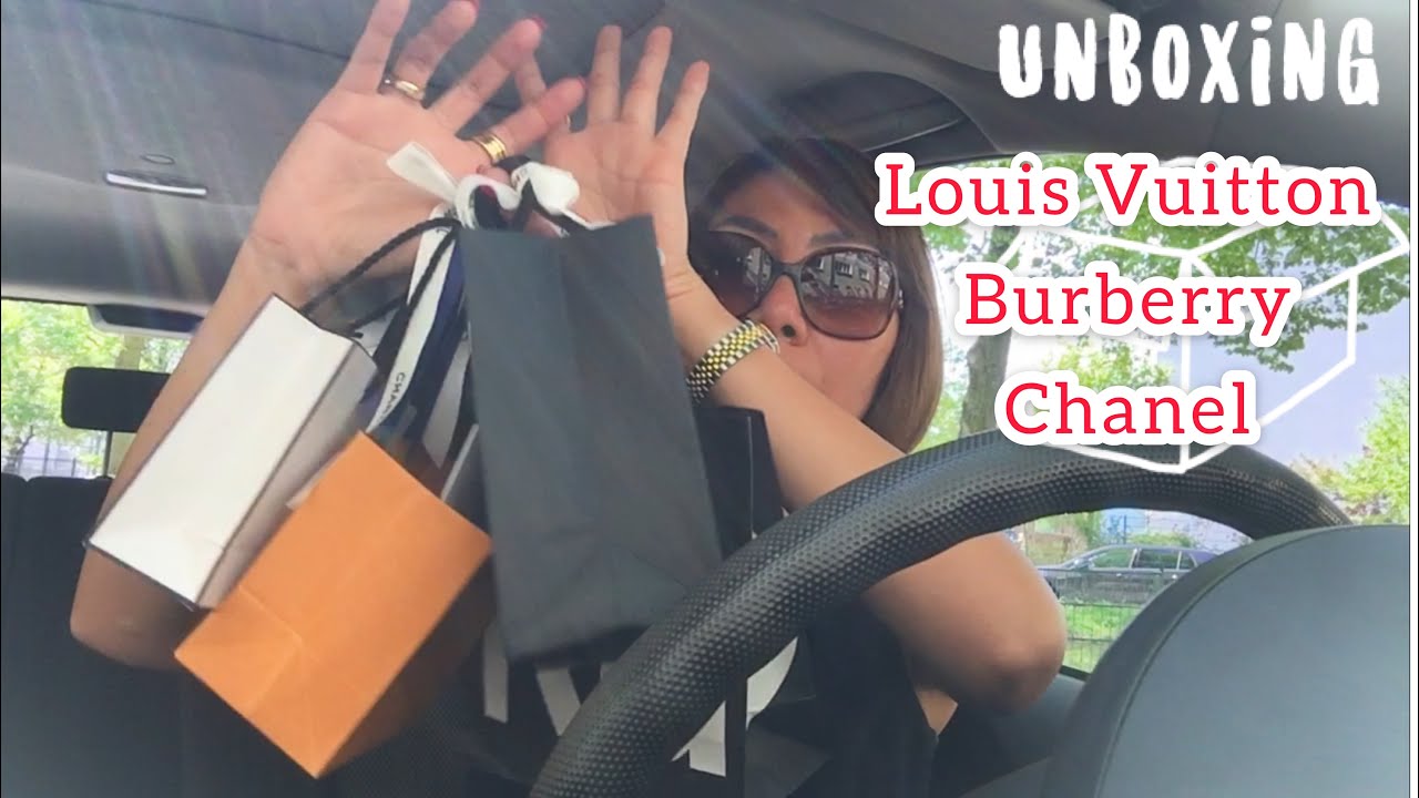 LOUIS VUITTON Card Holder Monogram Reverse, BURBERRY Shawl and CHANEL Lip Care UNBOXING
