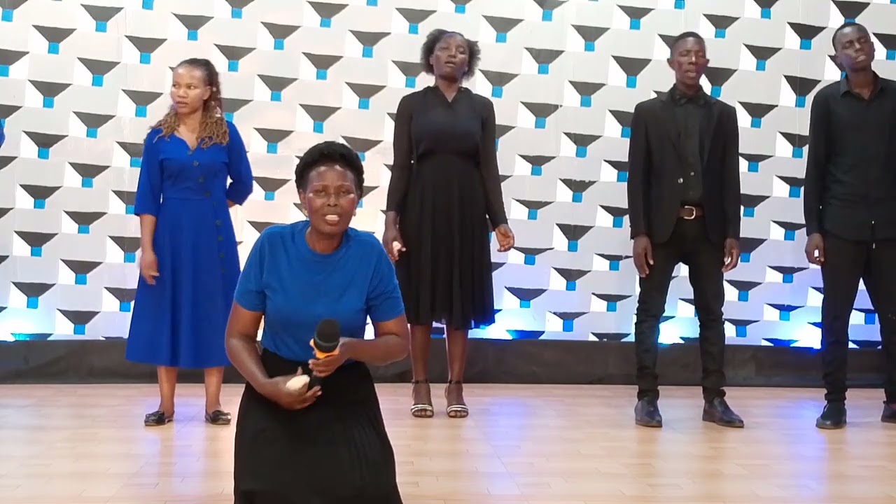 Worshipping moment 