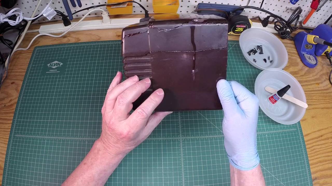 Radiola 61-8 - Bakelite Cabinet Repair w/ Epoxy